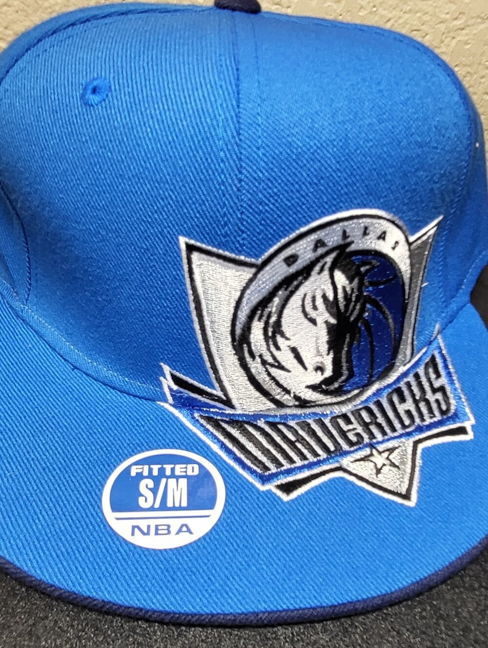 *NEW* NBA Dallas Mavericks Adult Structured Flex Fit Flat Brim Cap Hat Size S/M